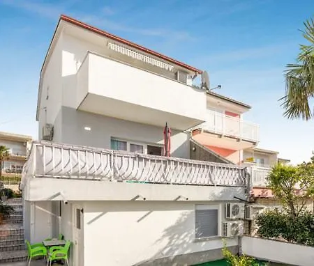 Dora ##2 בית הארחה *