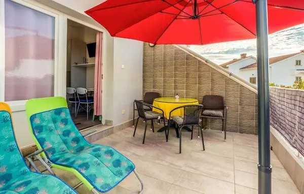 Dora ##2 Pensión Crikvenica